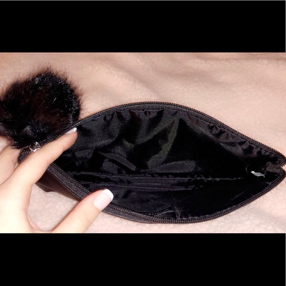 MAKEUP BRUSH HOLDERS & FREE COSMETIC BAG😻💘 - Picture 3 of 8